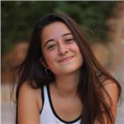 Soy alumna de tercer curso de veterinaria en la Universidad Autónoma de Barcelona
